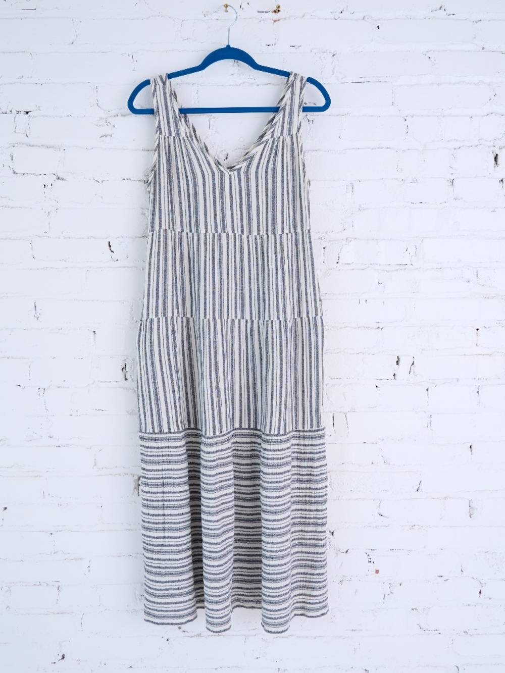 Marine Layer Corinne Maxi Dress, size Small - Picture 2 of 7